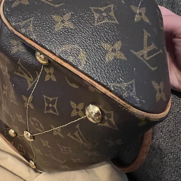 Louis Vuitton Monogram Tivoli PM Bag - Picture 9 of 11